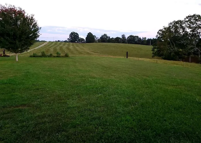 Secluded House On 60 Acres Close To Fall Creek Falls