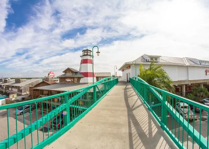 1B 1B Waterfront Madeira Beach Yacht Club #261G