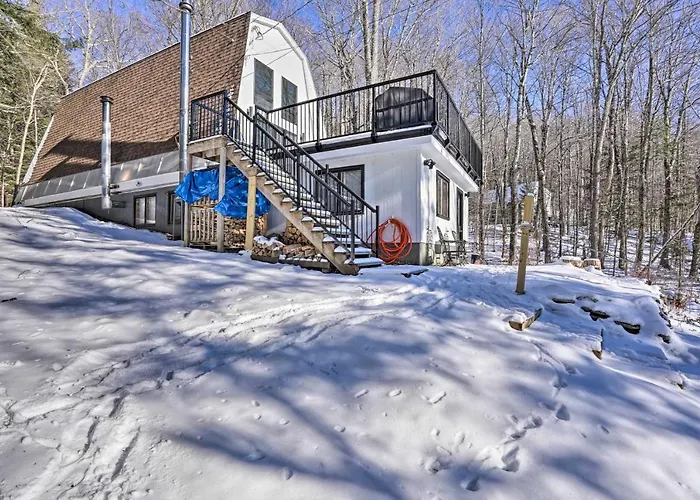 Wilmington Chalet W/ Hot Tub < 8 Mi To Mount Snow!