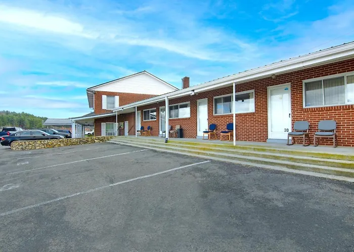 Knob Hill Motor Lodge