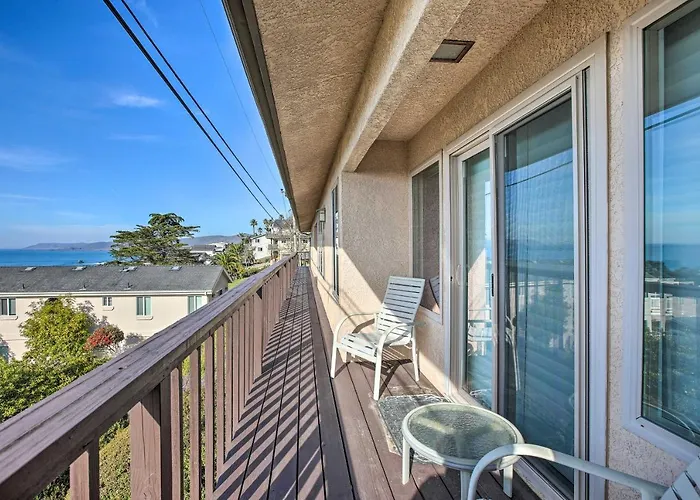 Pet-Friendly Cayucos Home W/ Ocean Views!