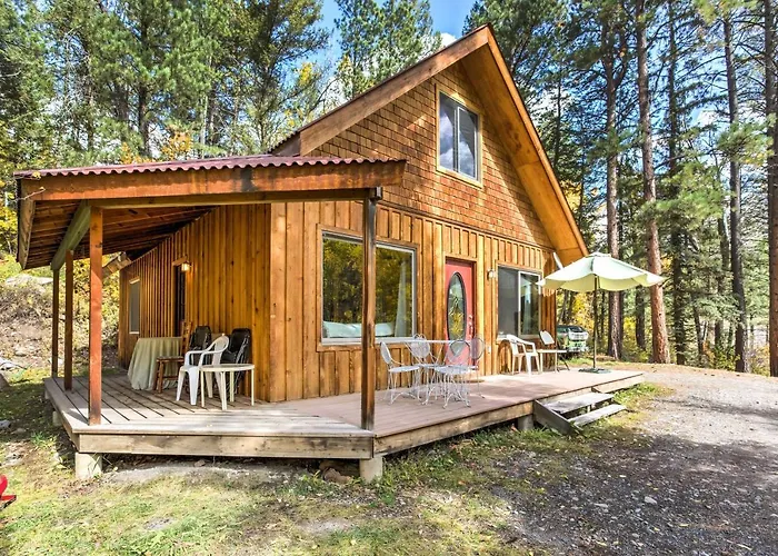 'Marble Hideaway' Cabin W/ Mountain Views + Deck!