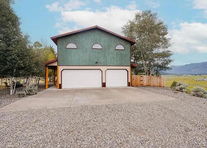 310 Vista Drive