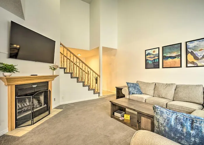 Spacious Cottonwood Heights Home: Ski Nearby!