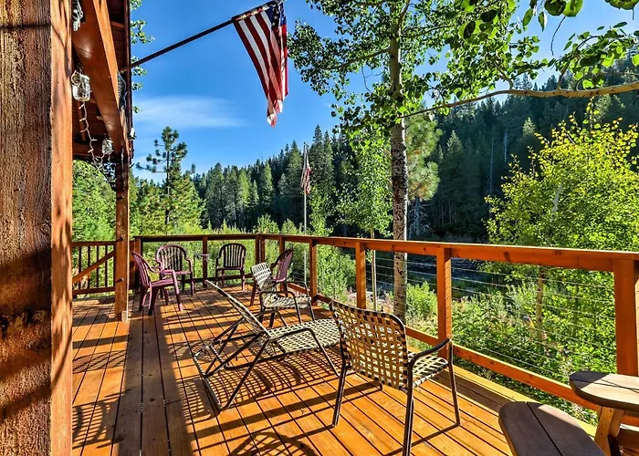 Rustic Riverfront Truckee Cabin W/ Deck & Bbq