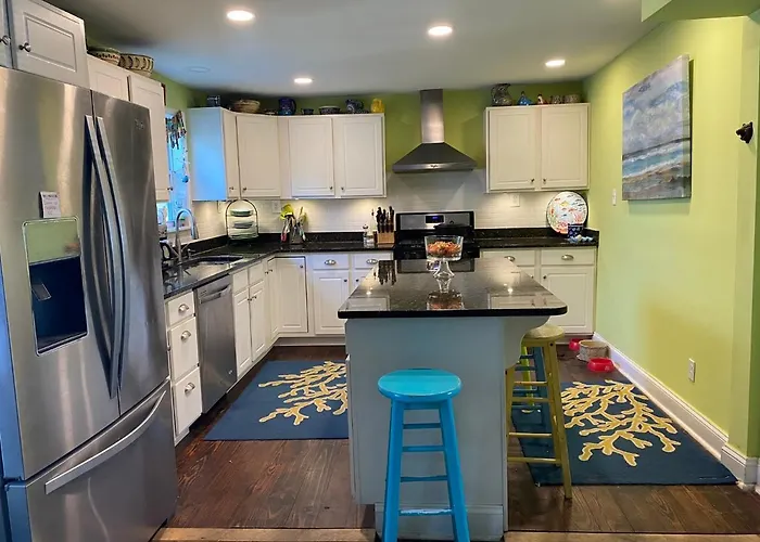 Beach Haven Dog Friendly Farmette Great For 2 Couples