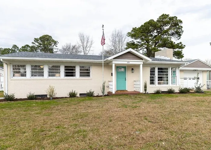 Edenton 3 Br/ 2 Bath King, Fire Pit