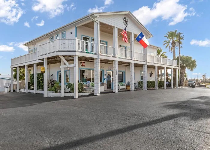 Tropic Island Resort