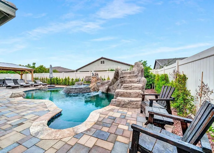 Indiostay 5Min To Stagecoach Fest -Private Pool, Water Slide, Waterfall, Jacuzzi, Fire Pit