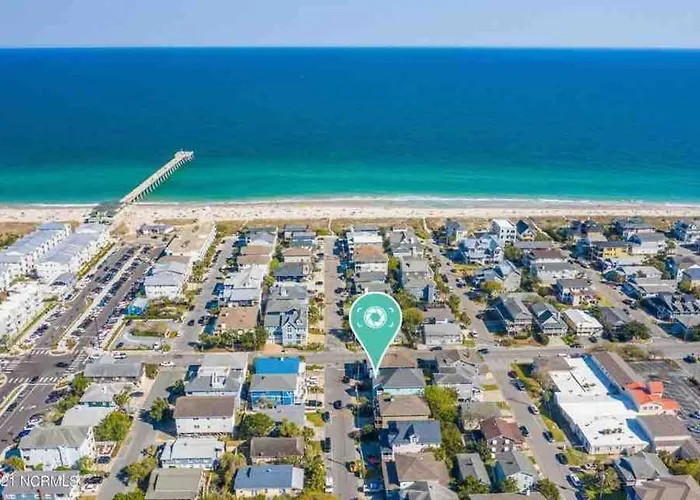 Henderson Haven 4 Bedroom / 3 Ba Villa, Steps To Beach