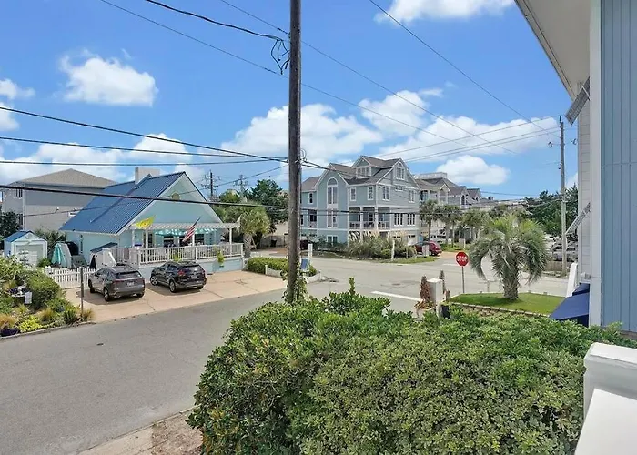 Henderson Haven 4 Bedroom / 3 Ba Villa, Steps To Beach
