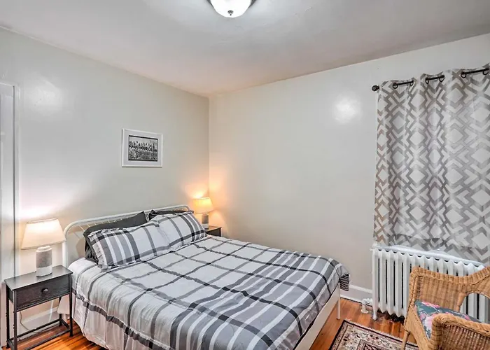Charming Albany Retreat ~ 3 Mi To Downtown!