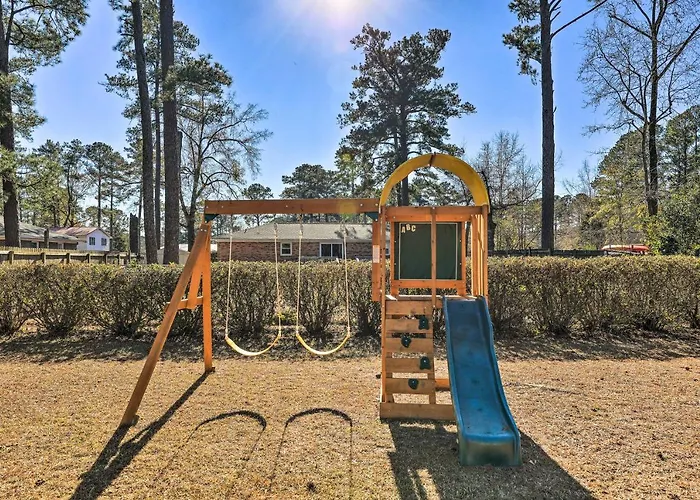 Family-Friendly New Bern Home W/ Backyard!