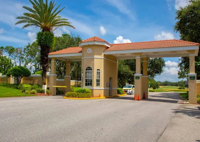 Lovely Home In Southern Dunes Golf & Country Club Gated Community