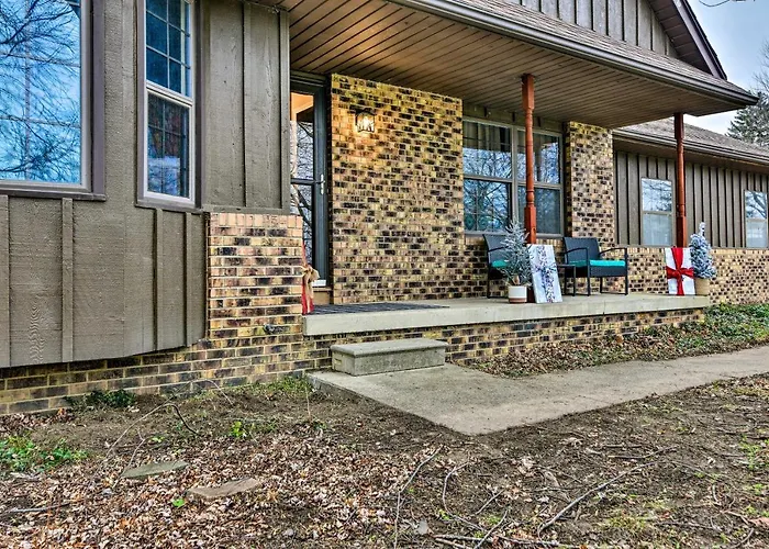 14 Mi To Frankenmuth: Apt On 3 Acres In Clio!