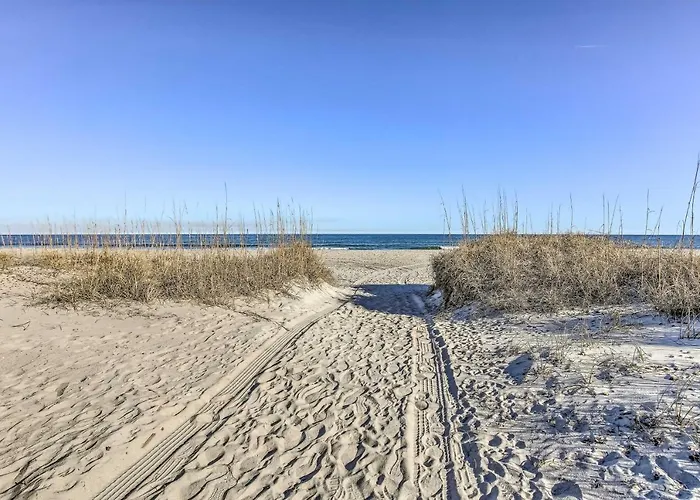 Condo W/ Pool Access - Walk To Beach!