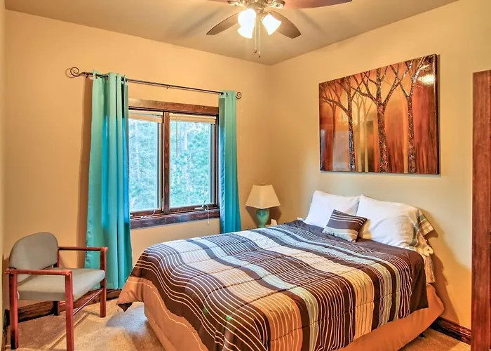 Black Hills Getaway W/ Deck - Near Hiking Trails!