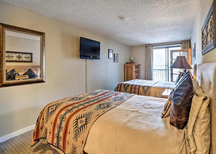 Ski-In/Ski-Out Copper Mountain Condo W/ Balcony!
