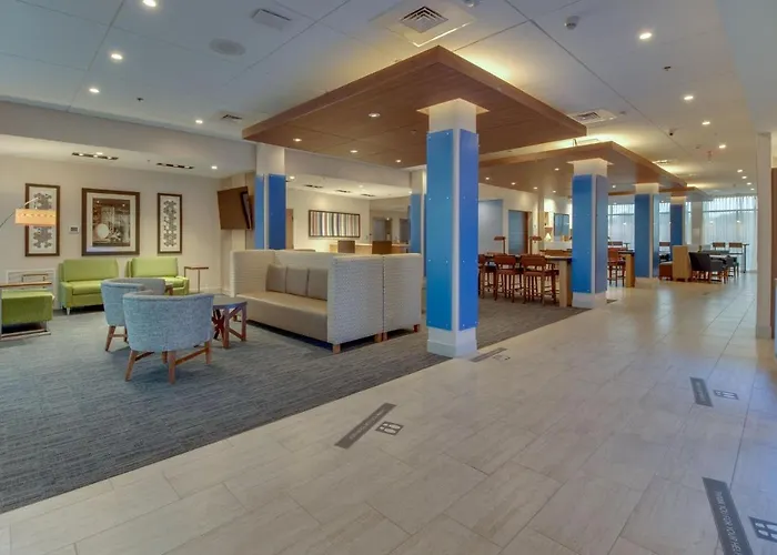 Holiday Inn Express & Suites - Union City By Ihg