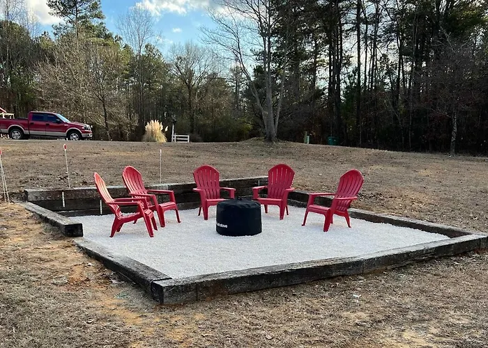 Stylish Fort Payne Retreat: Hike & Rock Climb