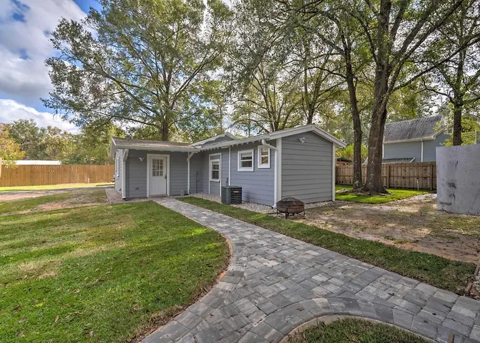 Apopka Getaway W/ Yard & Covered Patio