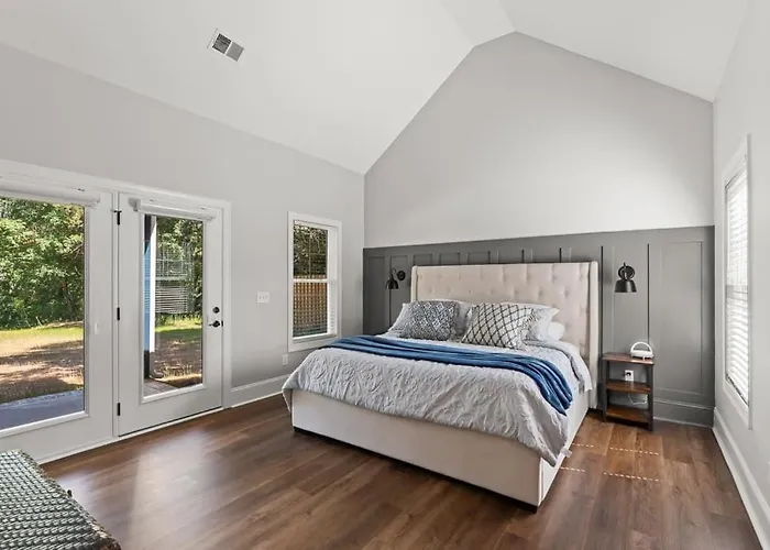Relax, Rewind, Repeat - New Country Cottage