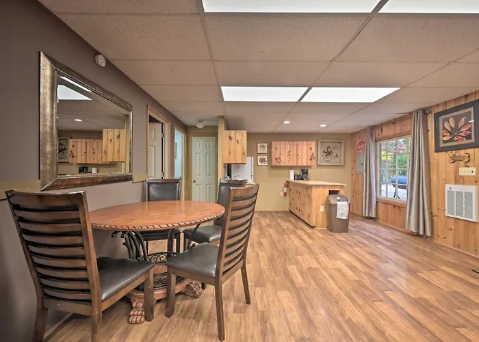 'John Wayne' Apartment - Deck, Bbq, Horses On-Site