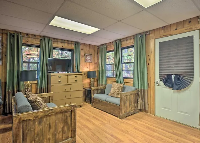 'Cheyenne' Ranch Retreat Near Raystown Lake!