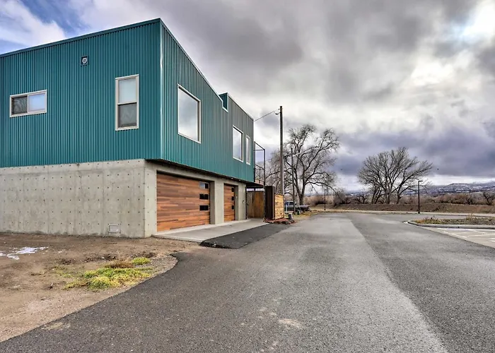 Grand Junction Home ~ 1 Mi To Downtown