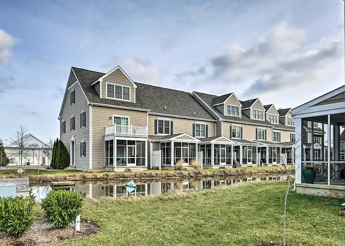 Patio & Pool Access: Rehoboth Beach Retreat