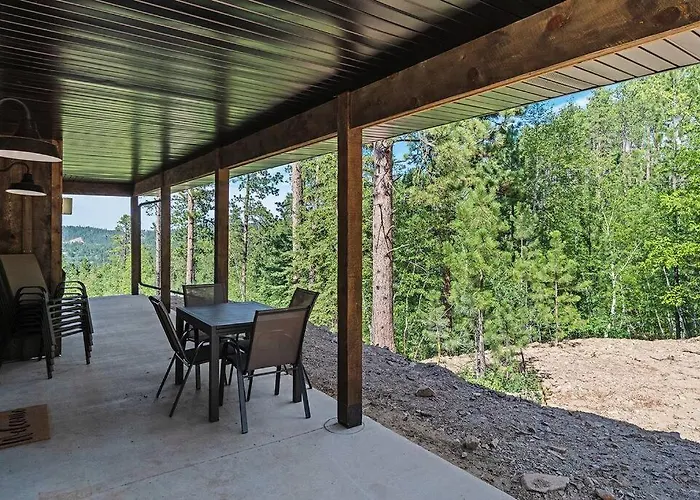 High Mountain Rustic Cabin Hot Tub Game Loft