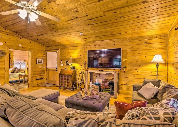 Pet-Friendly Cabot Cabin W/ Fenced Yard!
