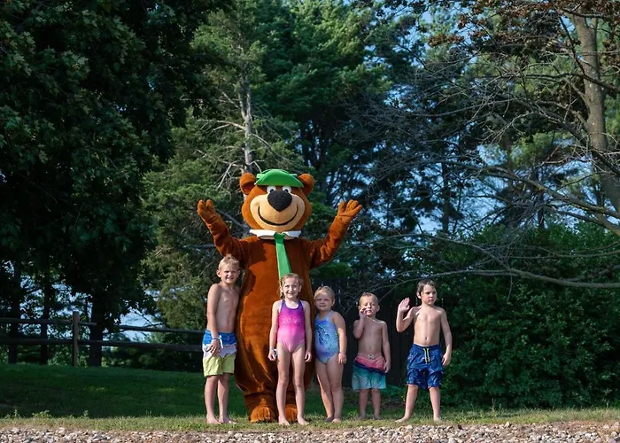 Yogi Bear'S Jellystone Park Camp-Resort Wisconsin Dells