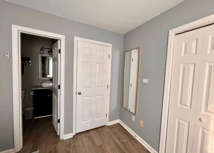 Luxury Townhome Jacksonville, Nc