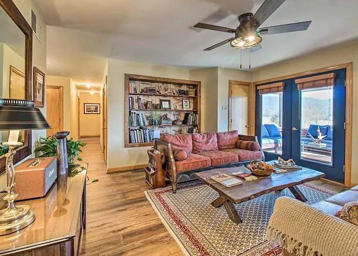 Home W/ Hot Tub Near Shenandoah Nat'L Park!