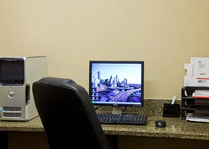 Holiday Inn Express & Suites La Porte, An Ihg Hotel