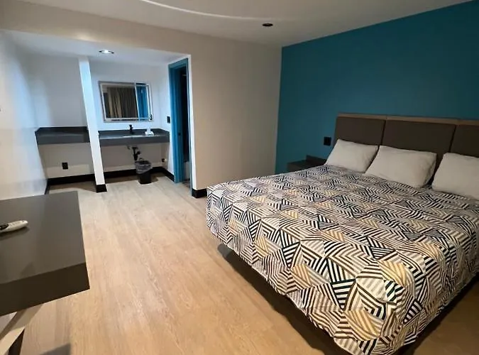 Arlo Motel Near Lax, Sofi Stadium