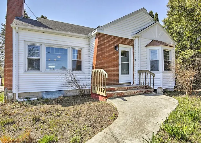 Modern Sturgeon Bay Home By Potawatomi State Park!