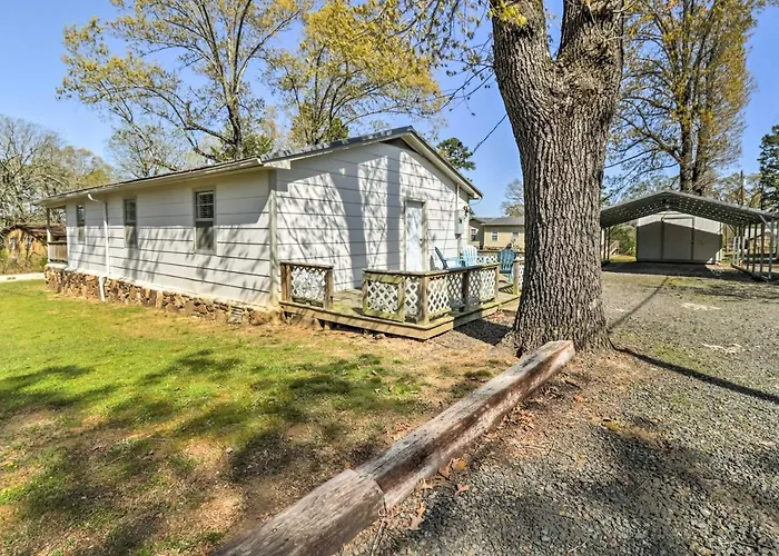 Charming Home W/ Porch: Walk To Greers Ferry Lake!