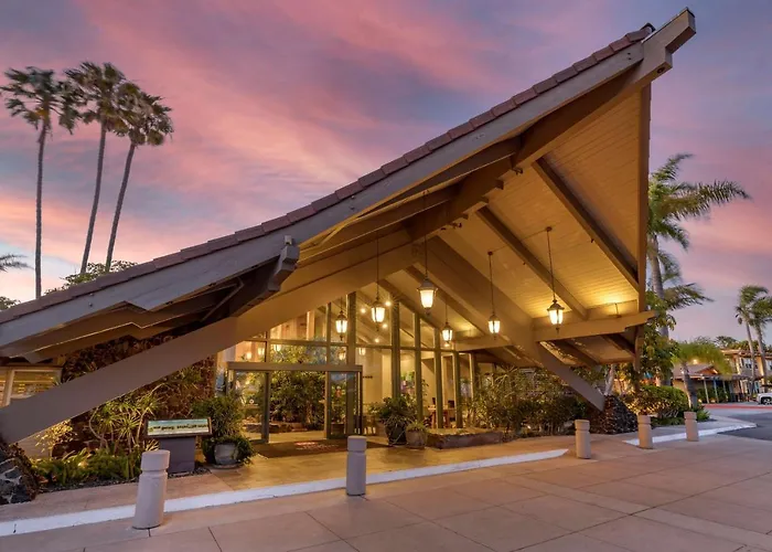 San Diego Hotels with Tennis Court