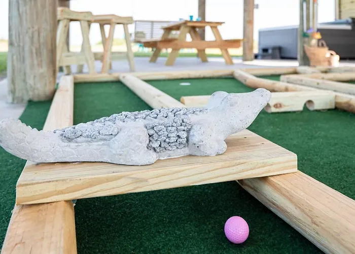 Gulf Front - Mini Golf - Hot Tub - Family Friendly - Foreshore