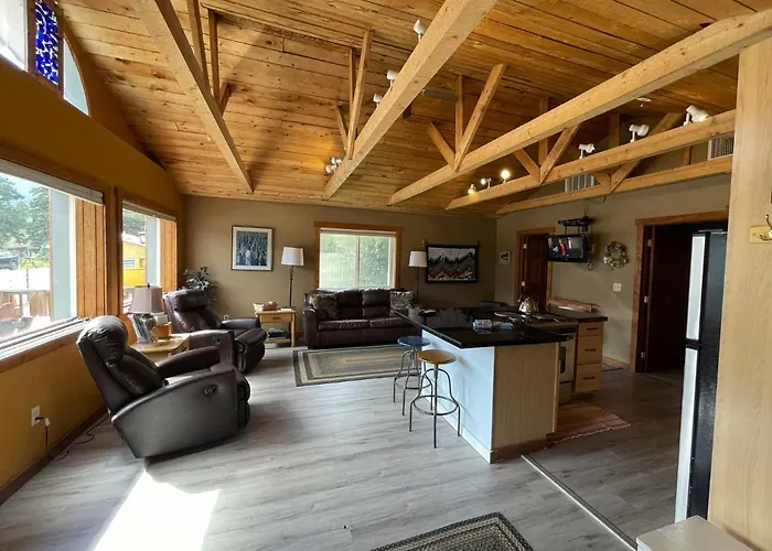 Stay Twin Lakes Cottage