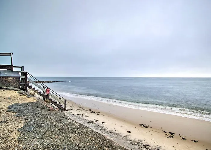 Walk To Beach: Bright & Cozy Cape Cod Studio!