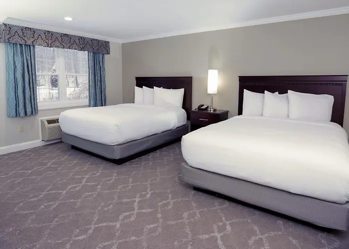 Golden Apple Inn
