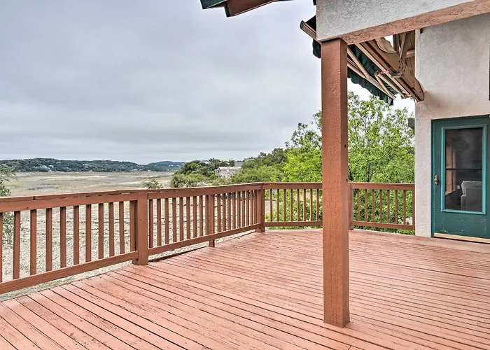 Lakehills Vacation Rental On Medina Lake