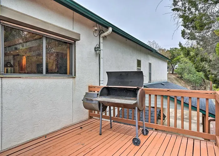Lakehills Vacation Rental On Medina Lake