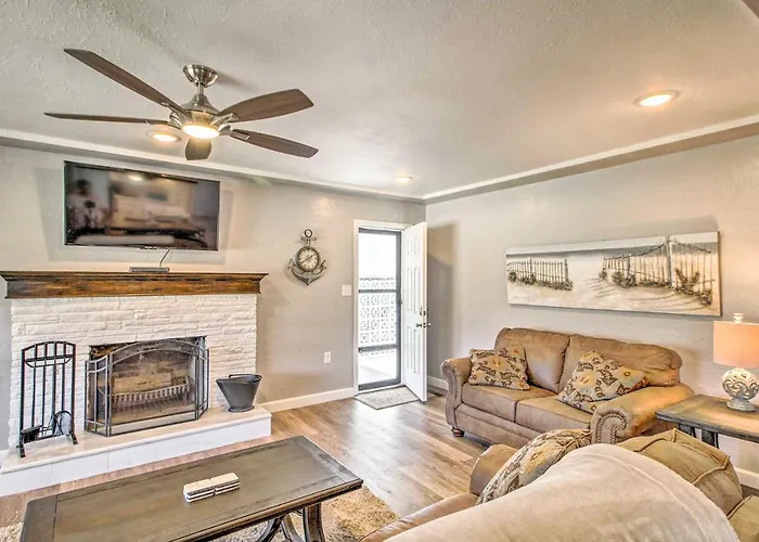 Lakeview Home - 1 Mile From Bull Shoals Lake!
