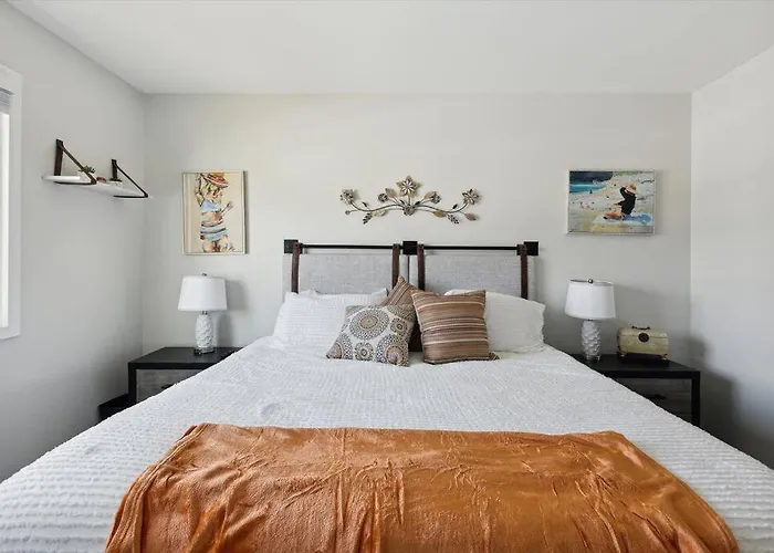 Pet-Friendly Large-Group Oasis