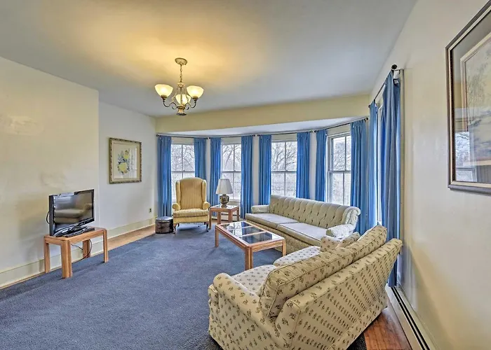 Apt On Vineyard Haven Near Nantucket Sound!