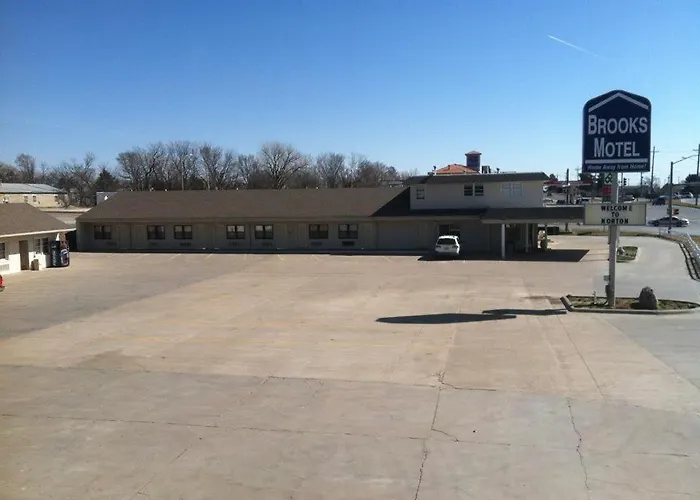 Brooks Motel